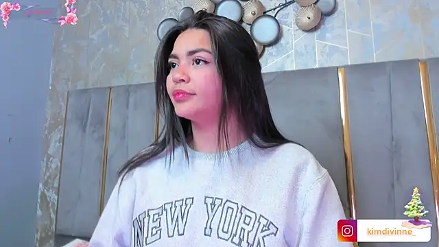 KimDevinne online show from 29, 11, 2025