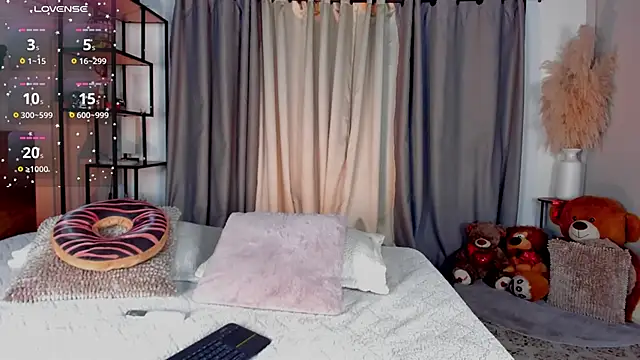 amber maxwell online show from 26, 2, 2026