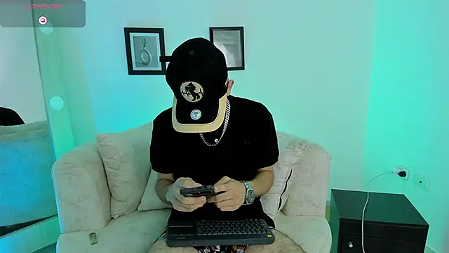 Snapshot of PhilipRich chatting on 17, 1, 2025 PhilipRich online show from 17, 1, 2025