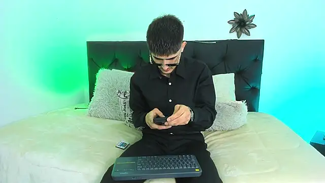 Snapshot of PhilipRich chatting on 20, 3, 2025 PhilipRich online show from 20, 3, 2025