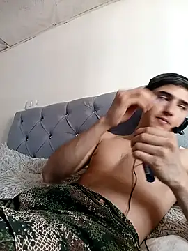 PhilipRich online show from 4, 12, 2025