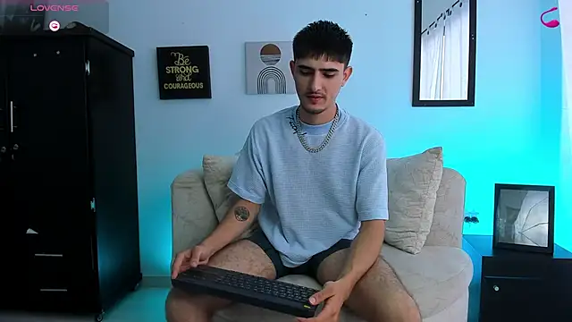 Snapshot of PhilipRich chatting on 27, 2, 2025 PhilipRich online show from 27, 2, 2025