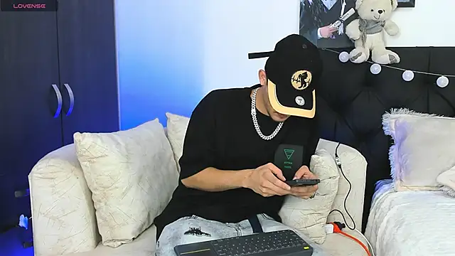 Snapshot of PhilipRich chatting on 10, 1, 2025 PhilipRich online show from 10, 1, 2025