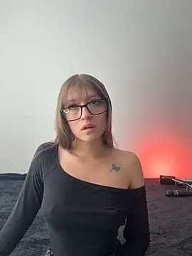 Snapshot of Aurora_blossom__ chatting on 3, 10, 2025 Aurora blossom online show from 3, 10, 2025