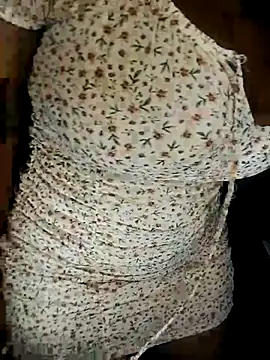 Snapshot of ThickPearlx23 chatting on 3, 10, 2025 ThickPearlx23 online show from 3, 10, 2025