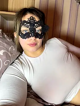 69Laura696 online show from 5, 12, 2025