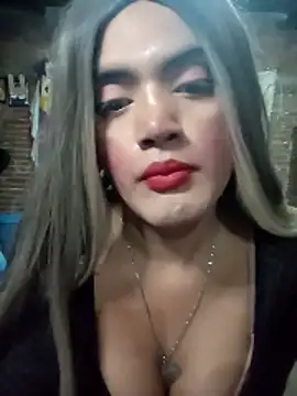 yovana13 online show from 4, 3, 2026