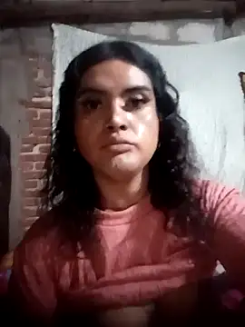 Snapshot of yovana13 chatting on 26, 9, 2025 yovana13 online show from 26, 9, 2025
