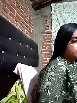 yovana13 online show from 6, 11, 2025