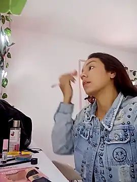 Luci And Sofi online show from 18, 10, 2025