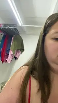 Chloee ep online show from 9, 5, 2026