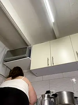 Chloee ep online show from 30, 10, 2025