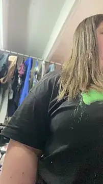 Chloee ep online show from 21, 4, 2026