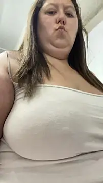 Chloee ep online show from 2, 4, 2026