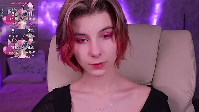 HaylaAmber online show from 2, 3, 2025