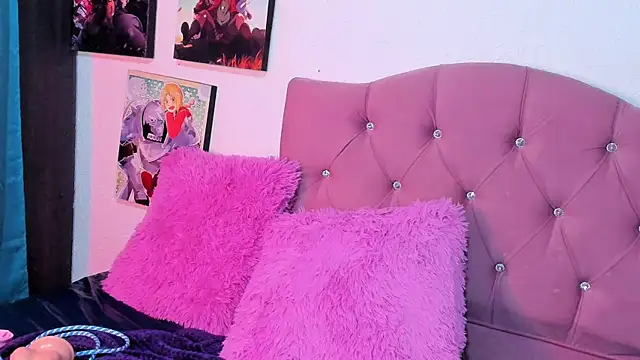 Snapshot of Mila_nixon02 chatting on 19, 10, 2025 Mila nixon02 online show from 19, 10, 2025