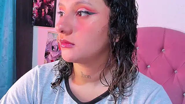 Snapshot of Mila_nixon02 chatting on 17, 10, 2025 Mila nixon02 online show from 17, 10, 2025