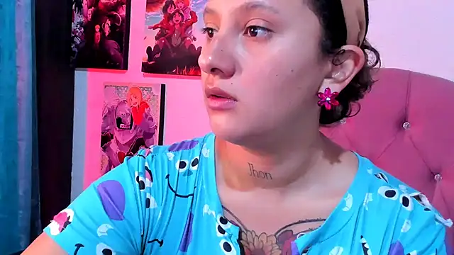 Snapshot of Mila_nixon02 chatting on 14, 11, 2025 Mila nixon02 online show from 14, 11, 2025