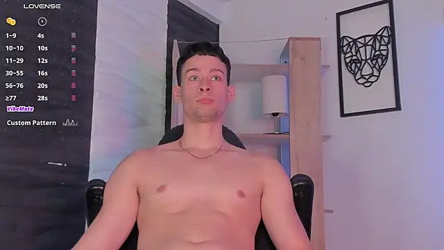 JadeSmiith  online show from 18, 2, 2025