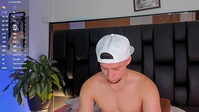 JadeSmiith  online show from 13, 11, 2025