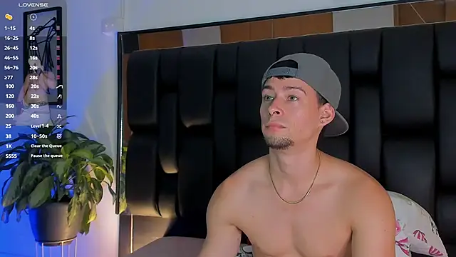 JadeSmiith  online show from 22, 11, 2025