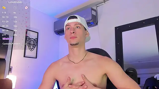 JadeSmiith  online show from 4, 3, 2025