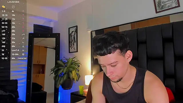 JadeSmiith  online show from 30, 9, 2025
