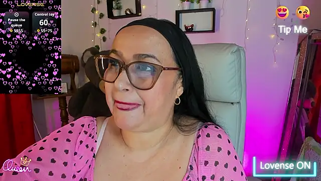 Gia Nahomi online show from 5, 3, 2026