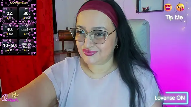 Gia Nahomi online show from 13, 2, 2026