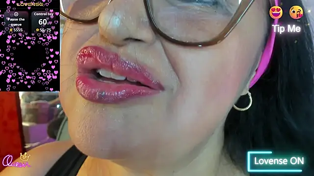 Gia Nahomi online show from 19, 5, 2026