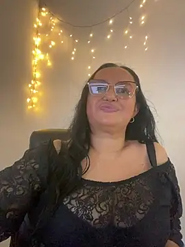 Gia Nahomi online show from 26, 1, 2025