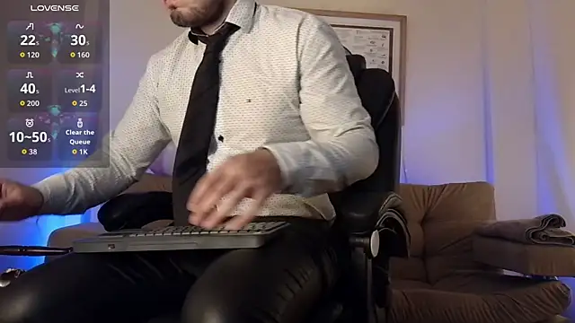 bradley colt online show from 30, 11, 2025