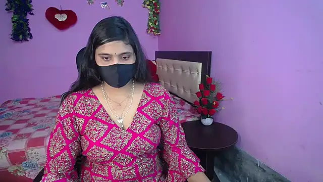 Snapshot of Hot_Maleka chatting on 3, 6, 2026 Hot Maleka online show from 3, 6, 2026