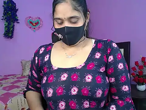 Hot Maleka online show from 6, 3, 2026