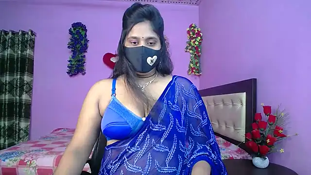 Snapshot of Hot_Maleka chatting on 8, 6, 2026 Hot Maleka online show from 8, 6, 2026