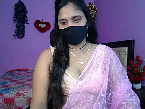 Snapshot of Hot_Maleka chatting on 20, 5, 2026 Hot Maleka online show from 20, 5, 2026