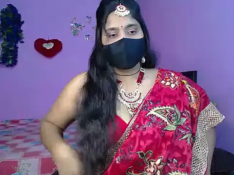 Snapshot of Hot_Maleka chatting on 8, 5, 2026 Hot Maleka online show from 8, 5, 2026