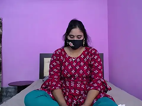 Hot Maleka online show from 23, 10, 2025