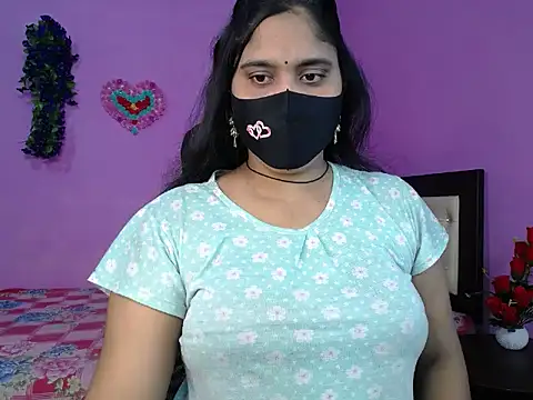 Hot Maleka online show from 8, 4, 2026