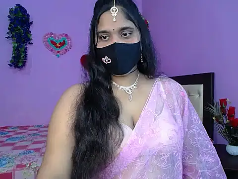 Hot Maleka online show from 8, 4, 2026