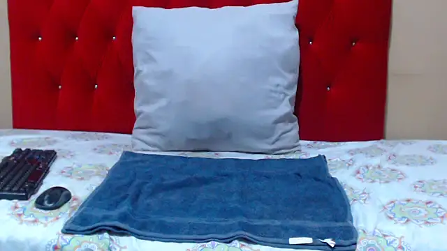 sexychocolatbox10 online show from 29, 9, 2025