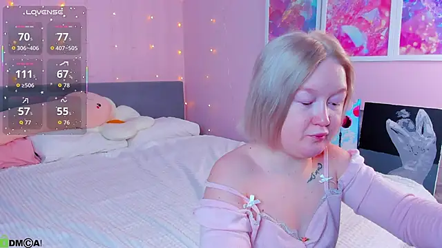 Snapshot of Sara_Robinson chatting on 12, 2, 2026 Sara Robinson online show from 12, 2, 2026