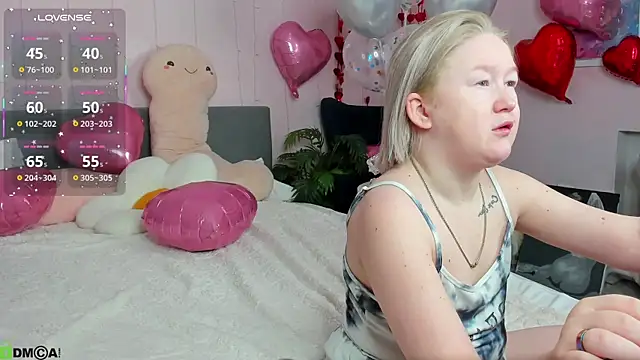 Snapshot of Sara_Robinson chatting on 16, 2, 2026 Sara Robinson online show from 16, 2, 2026