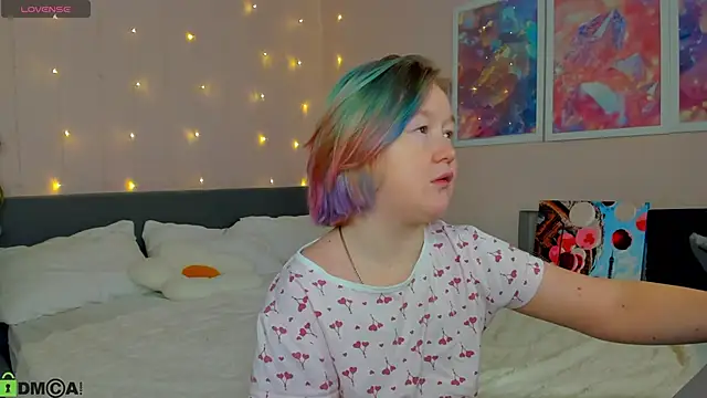 Snapshot of Sara_Robinson chatting on 12, 1, 2026 Sara Robinson online show from 12, 1, 2026