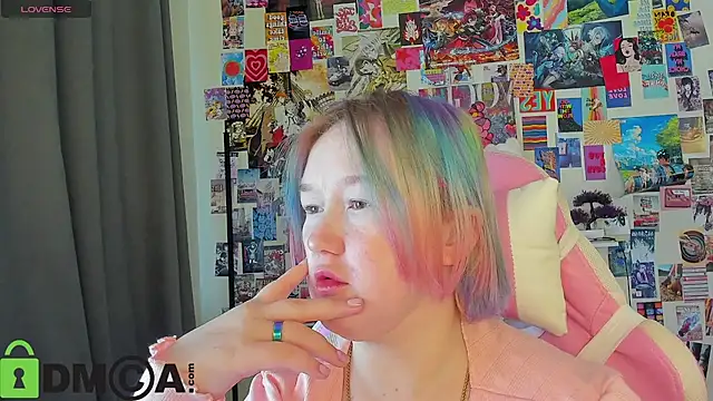 Snapshot of Sara_Robinson chatting on 7, 1, 2026 Sara Robinson online show from 7, 1, 2026