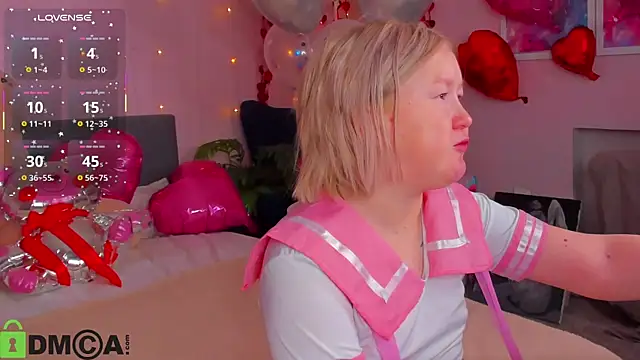 Snapshot of Sara_Robinson chatting on 17, 2, 2026 Sara Robinson online show from 17, 2, 2026