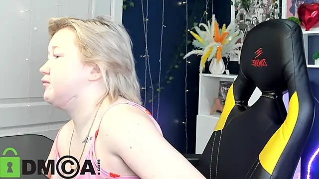 Sara Robinson online show from 9, 5, 2026