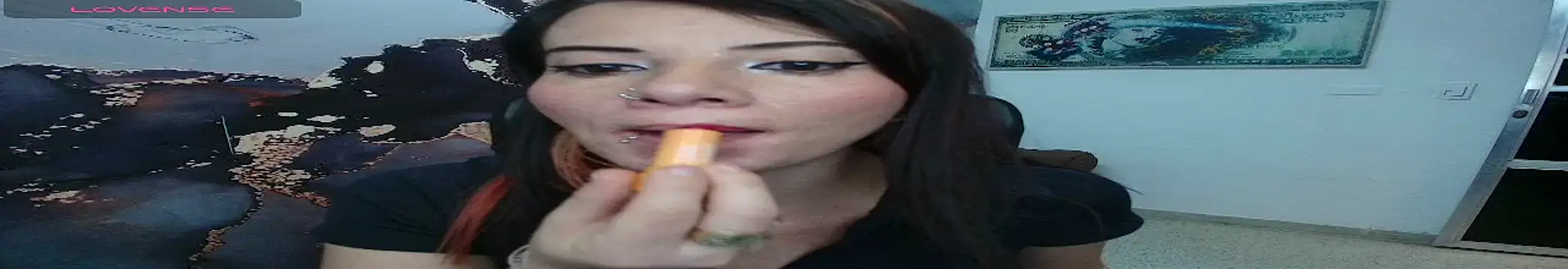 Snapshot of DanaaRey chatting on 7, 10, 2025 DanaaRey online show from 7, 10, 2025