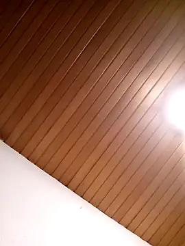 Snapshot of Lauri_scherri chatting on 6, 12, 2024 Lauri scherri online show from 6, 12, 2024