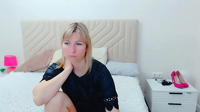 Snapshot of Incredible_Ariela chatting on 9, 7, 2026 Incredible Ariela online show from 9, 7, 2026